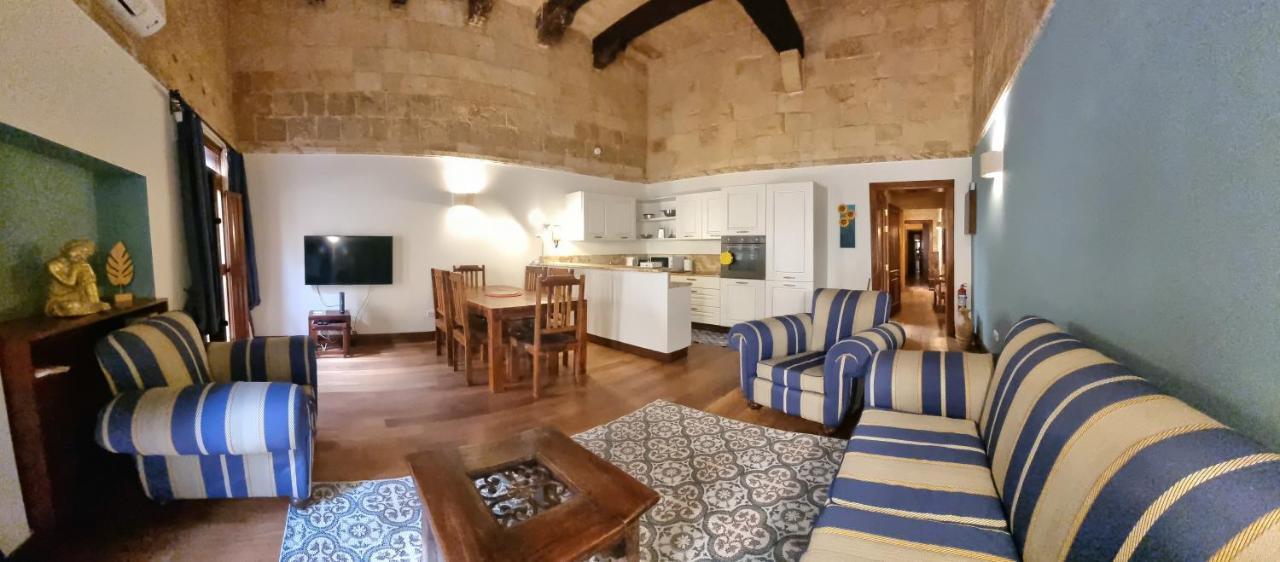 Vallettacharme - 2 Bedrooms Flat In The Heart Of The City Exteriör bild